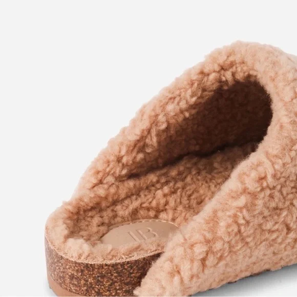 Intentionally Blank Apres Slipper - Picture 2 of 7